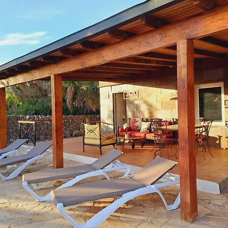 Casa Helena La Oliva